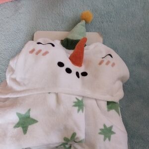 Hooded Snowman Childs Towel NEW
